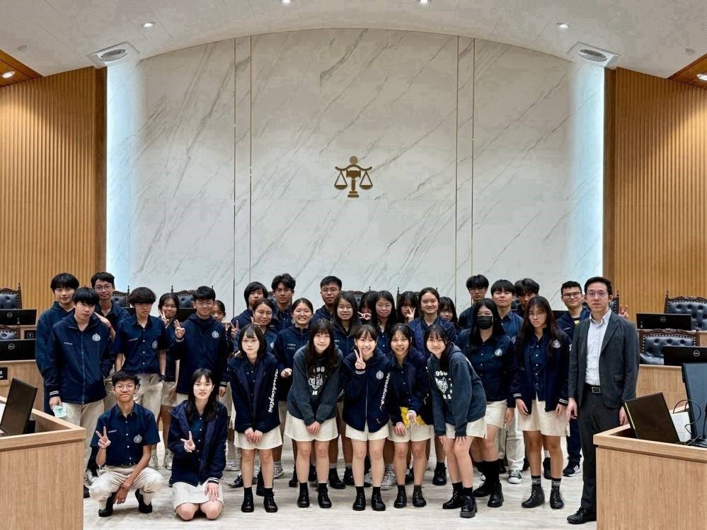 華盛頓中學學生參訪臺中地方法院 專業律師引導增進法治素養